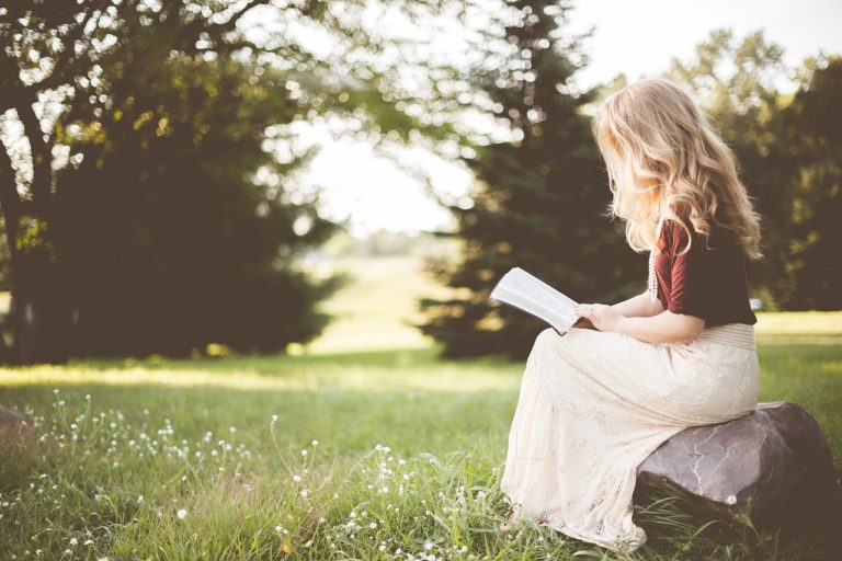 girl, book, sitting-2604837.jpg